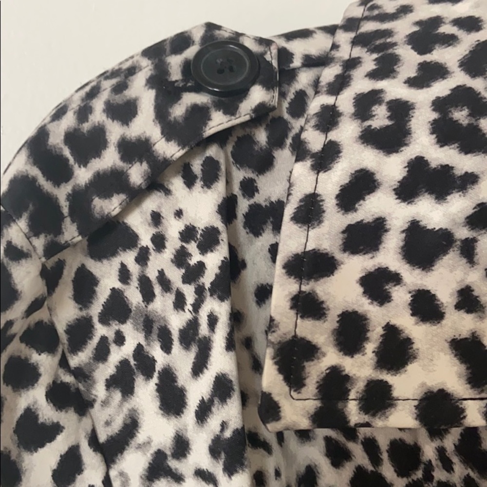 Leopard Outerwear Jacket - Picture 5 of 6